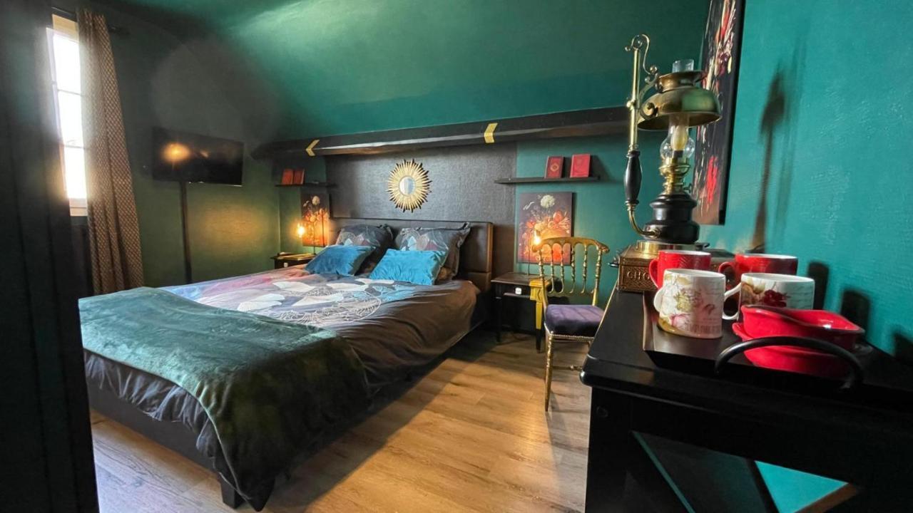 Bed and Breakfast Les Nuits Victoriennes Saint-Germain-du-Corbeis Exteriér fotografie
